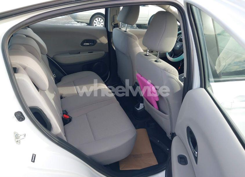 Photo 8 of 2017 Honda Hr-v LX (VIN 3CZRU6H3XHM732667)