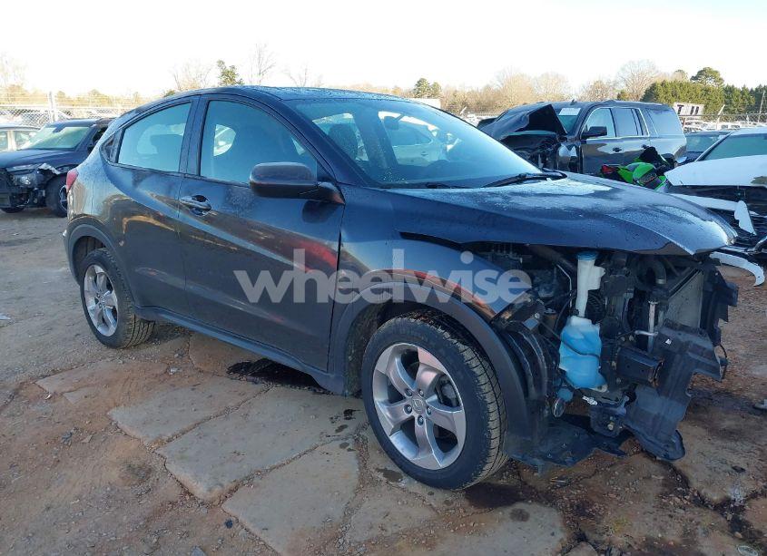 2018 Honda Hr-v LX (VIN 3CZRU6H3XJG700029) main photo