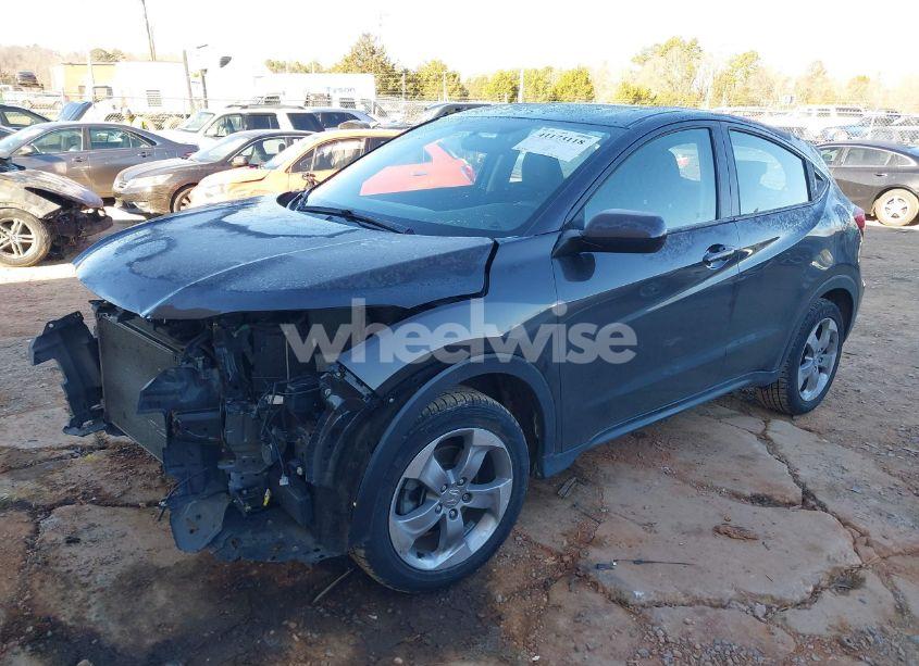 Photo 2 of 2018 Honda Hr-v LX (VIN 3CZRU6H3XJG700029)