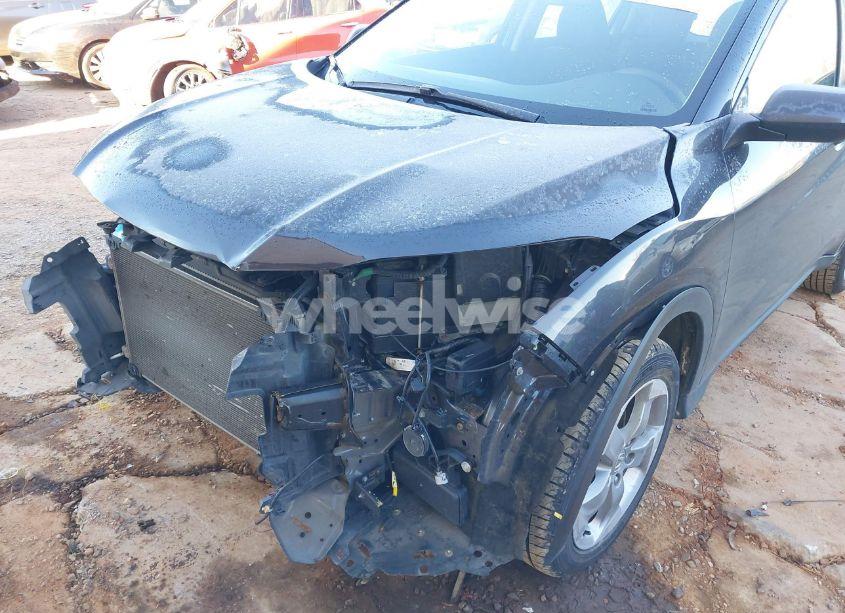 Photo 6 of 2018 Honda Hr-v LX (VIN 3CZRU6H3XJG700029)