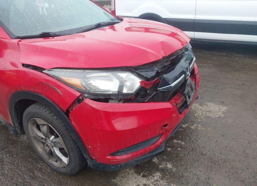 Photo 6 of 2018 Honda Hr-v LX (VIN 3CZRU6H3XJG700385)