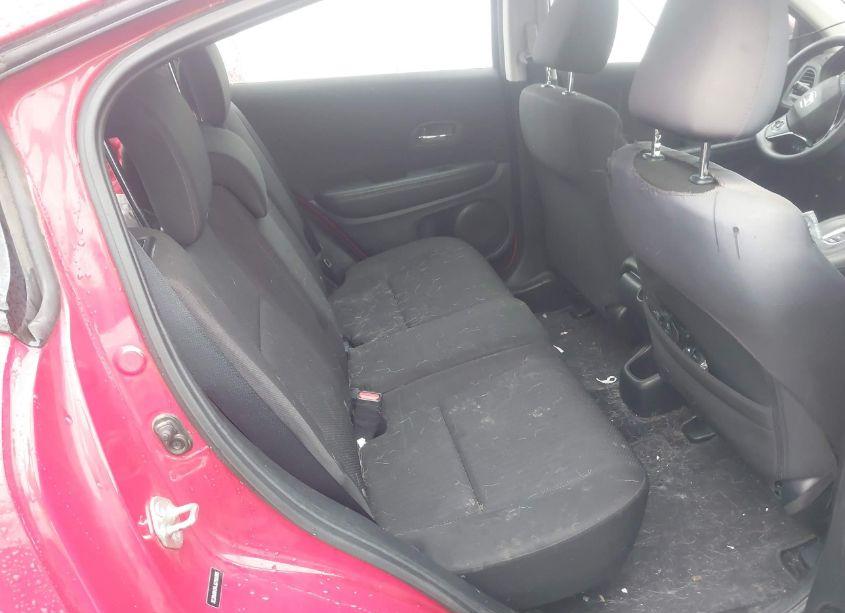 Photo 8 of 2018 Honda Hr-v LX (VIN 3CZRU6H3XJG700385)