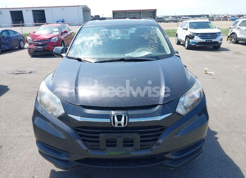 Photo 12 of 2018 Honda Hr-v LX (VIN 3CZRU6H3XJG717736)