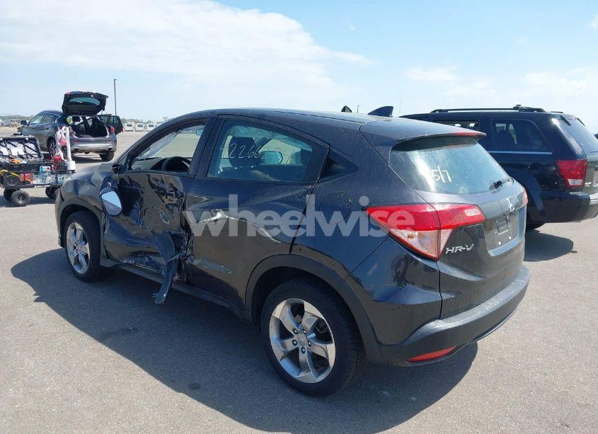 Photo 3 of 2018 Honda Hr-v LX (VIN 3CZRU6H3XJG717736)