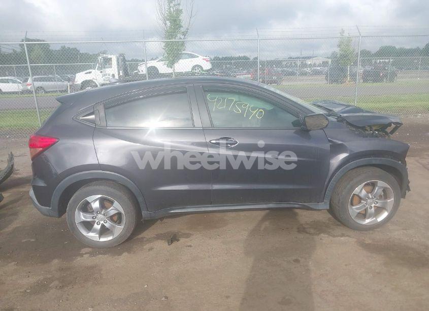 Photo 14 of 2018 Honda Hr-v LX (VIN 3CZRU6H3XJG721995)