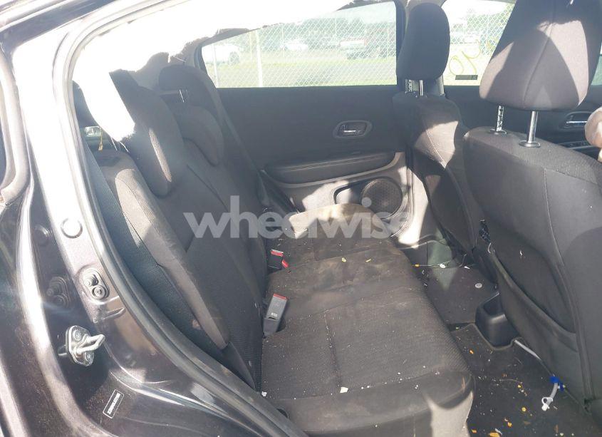 Photo 8 of 2018 Honda Hr-v LX (VIN 3CZRU6H3XJG721995)