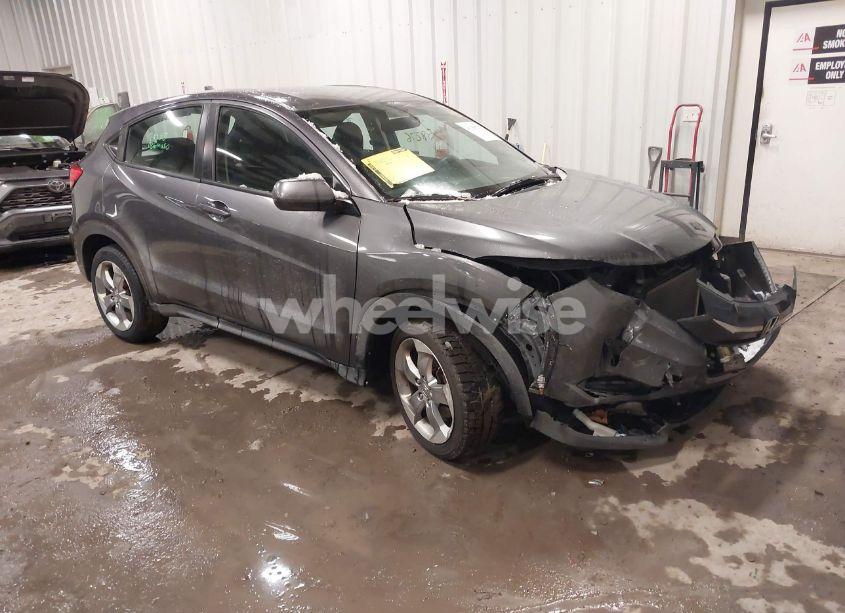 2018 Honda Hr-v LX (VIN 3CZRU6H3XJM728768) main photo