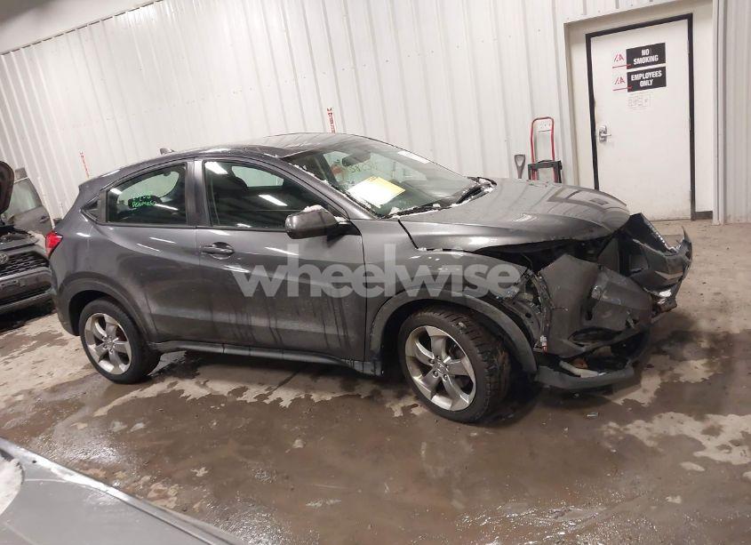 Photo 13 of 2018 Honda Hr-v LX (VIN 3CZRU6H3XJM728768)