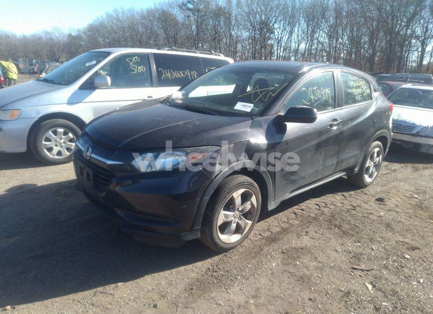 Photo 2 of 2018 Honda Hr-v LX (VIN 3CZRU6H3XJM729919)