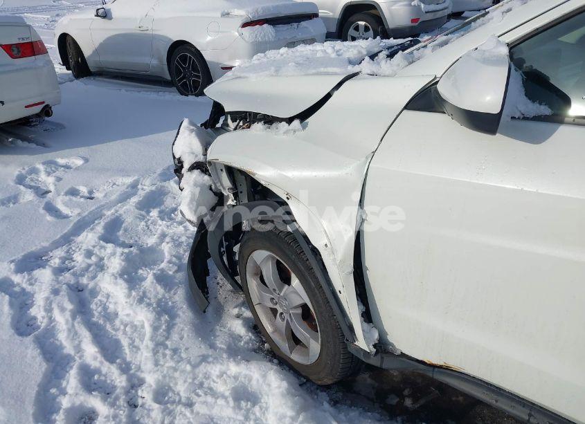 Photo 6 of 2018 Honda Hr-v LX (VIN 3CZRU6H3XJM731041)