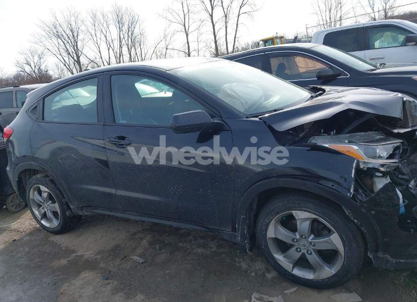 Photo 13 of 2019 Honda Hr-v LX (VIN 3CZRU6H3XKG707855)