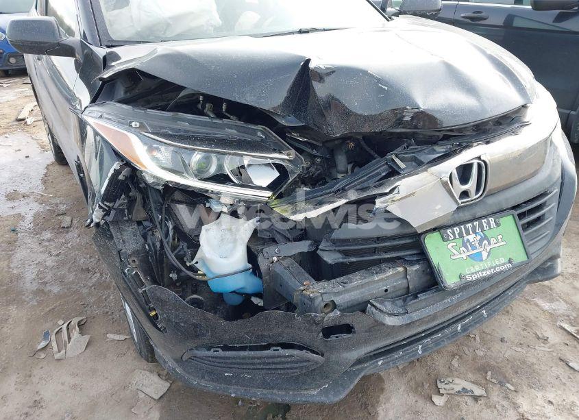 Photo 6 of 2019 Honda Hr-v LX (VIN 3CZRU6H3XKG707855)