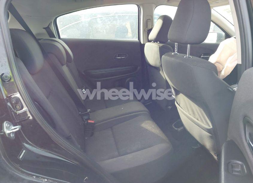 Photo 8 of 2019 Honda Hr-v LX (VIN 3CZRU6H3XKG707855)