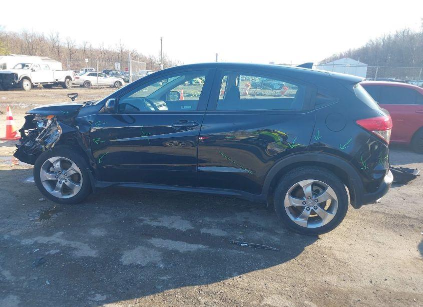 Photo 13 of 2019 Honda Hr-v LX (VIN 3CZRU6H3XKG710576)