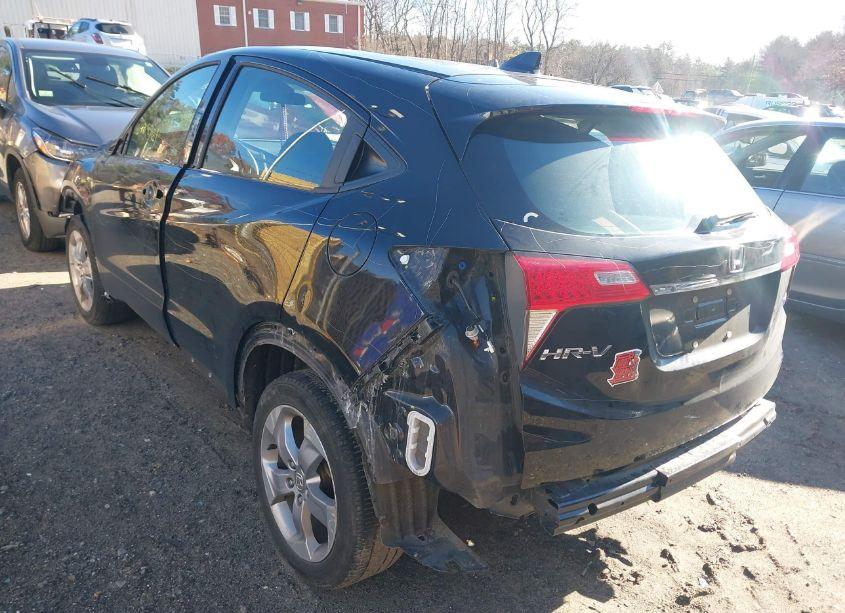 Photo 3 of 2019 Honda Hr-v LX (VIN 3CZRU6H3XKG731654)
