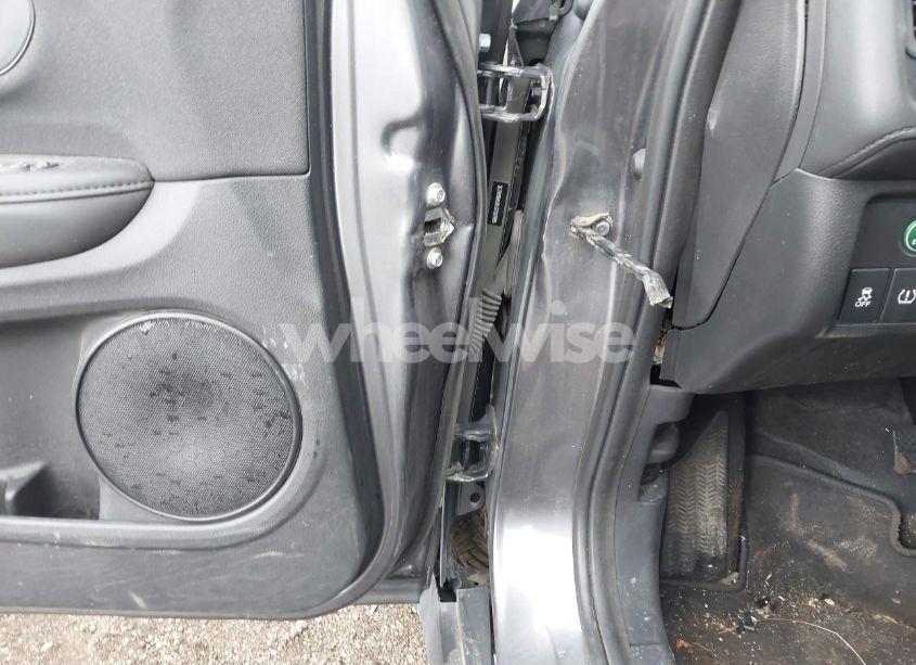 Photo 21 of 2020 Honda Hr-v AWD LX (VIN 3CZRU6H3XLG702995)