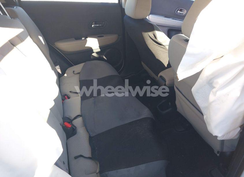 Photo 8 of 2020 Honda Hr-v AWD LX (VIN 3CZRU6H3XLM703047)