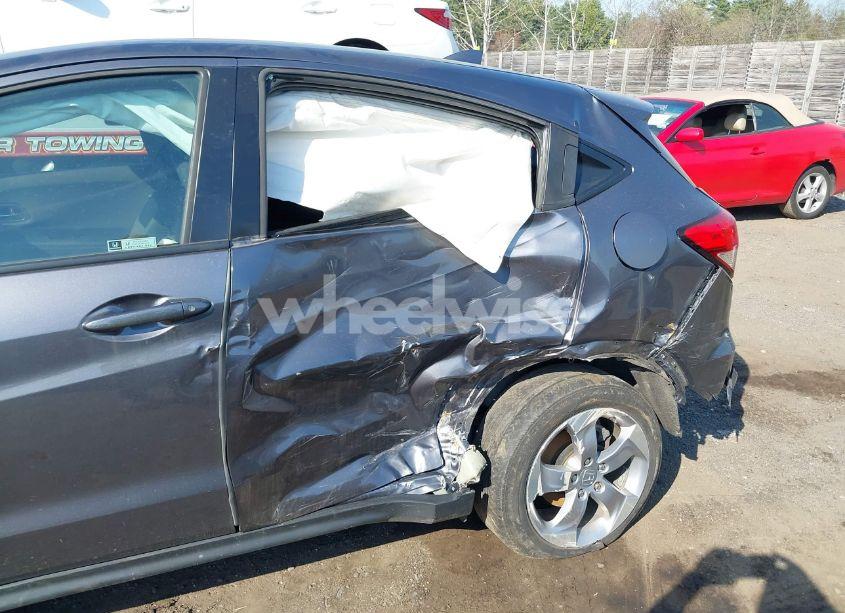 Photo 6 of 2021 Honda Hr-v AWD LX (VIN 3CZRU6H3XMM755358)