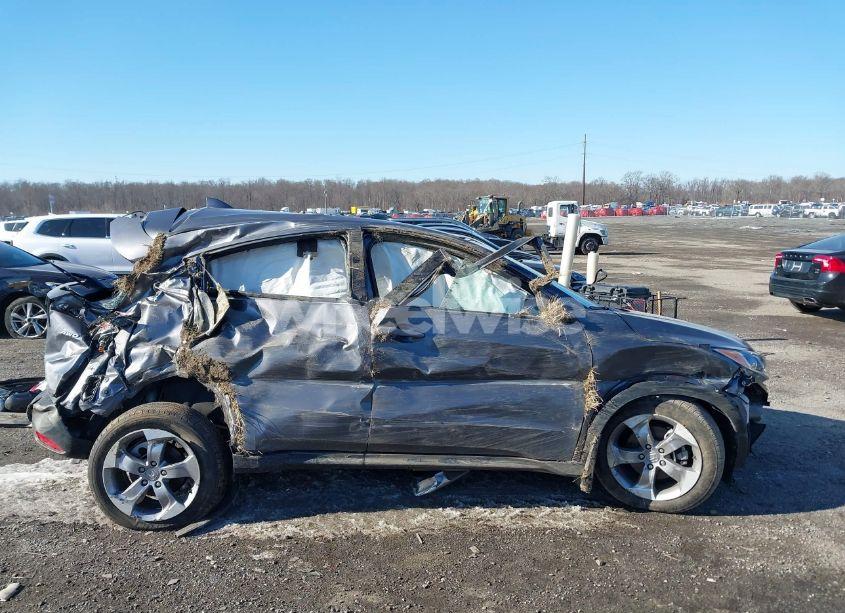 Photo 13 of 2022 Honda Hr-v AWD LX (VIN 3CZRU6H3XNM733409)