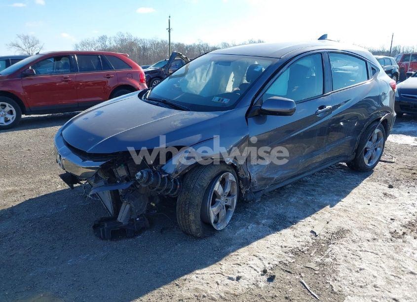Photo 2 of 2022 Honda Hr-v AWD LX (VIN 3CZRU6H3XNM733409)