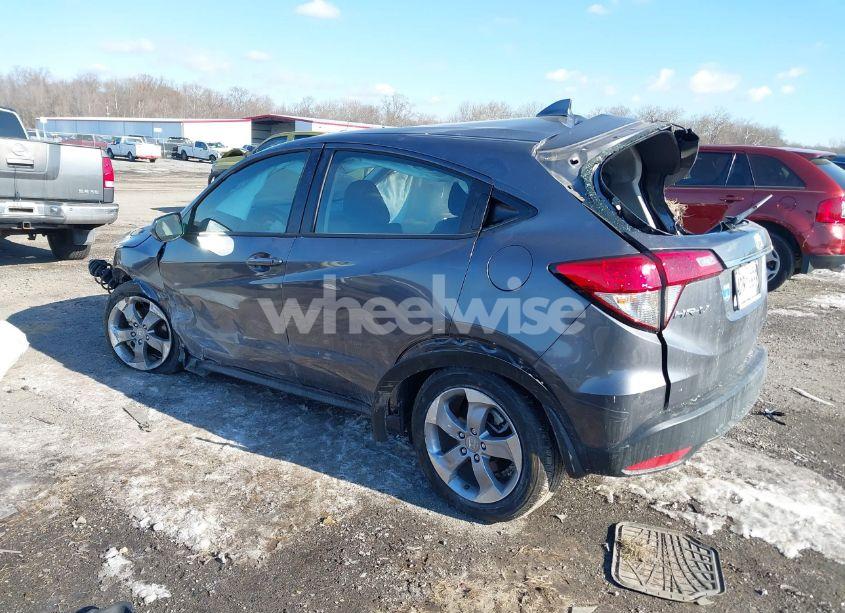 Photo 3 of 2022 Honda Hr-v AWD LX (VIN 3CZRU6H3XNM733409)