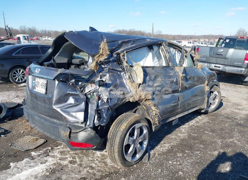 Photo 4 of 2022 Honda Hr-v AWD LX (VIN 3CZRU6H3XNM733409)