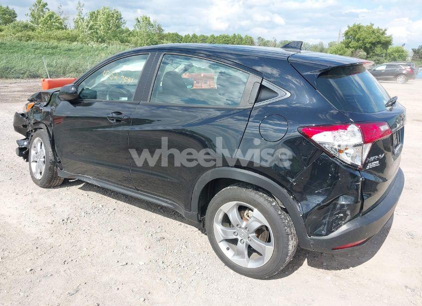 Photo 3 of 2022 Honda Hr-v LX (VIN 3CZRU6H3XNM769861)