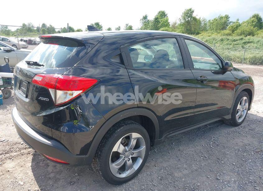 Photo 4 of 2022 Honda Hr-v LX (VIN 3CZRU6H3XNM769861)