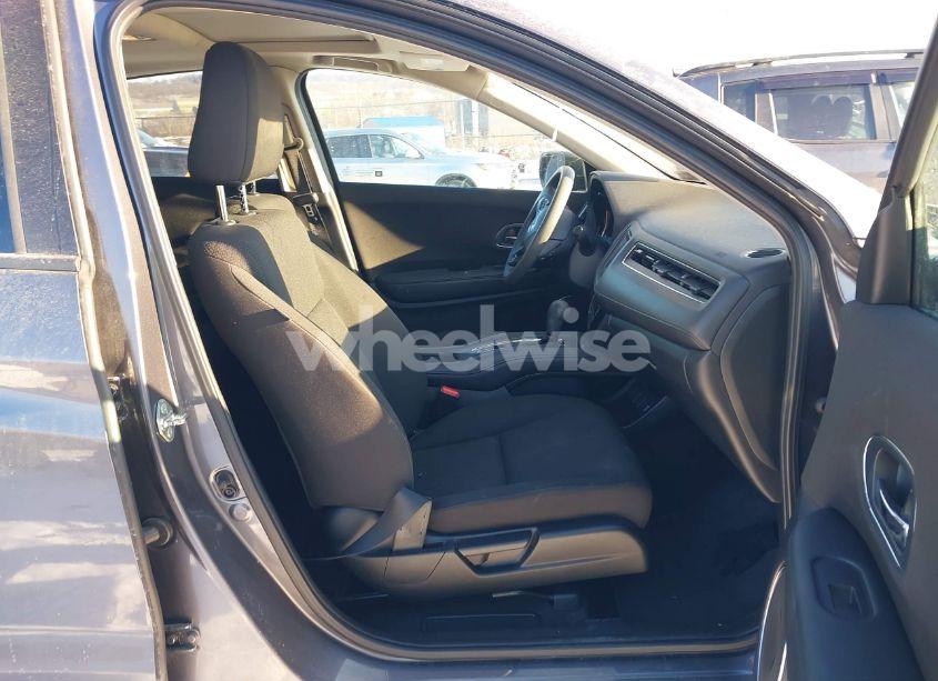 Photo 5 of 2018 Honda Hr-v EX (VIN 3CZRU6H50JG703734)