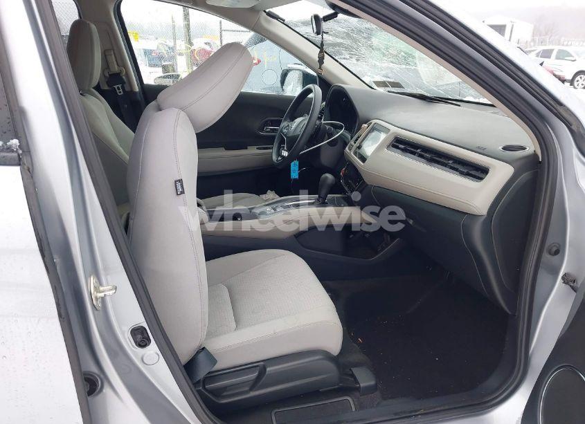 Photo 5 of 2019 Honda Hr-v EX (VIN 3CZRU6H50KM743024)