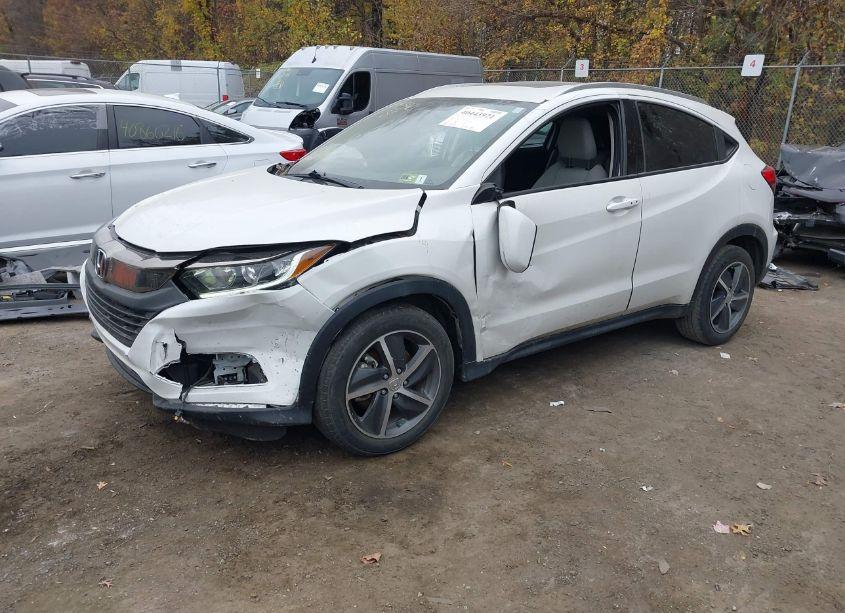 Photo 2 of 2021 Honda Hr-v AWD EX (VIN 3CZRU6H50MM735069)