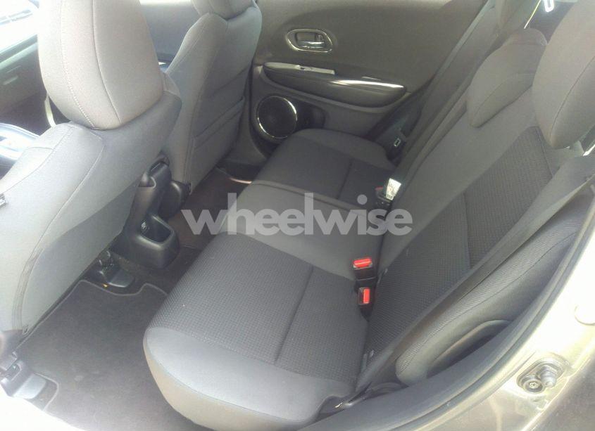 Photo 8 of 2021 Honda Hr-v AWD EX (VIN 3CZRU6H50MM755810)