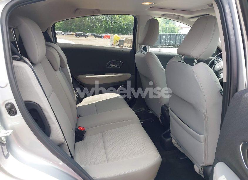 Photo 8 of 2022 Honda Hr-v AWD EX (VIN 3CZRU6H50NM759955)