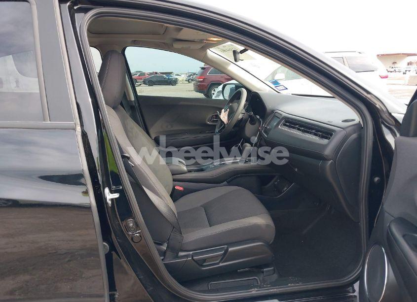 Photo 5 of 2022 Honda Hr-v EX (VIN 3CZRU6H50NM770230)