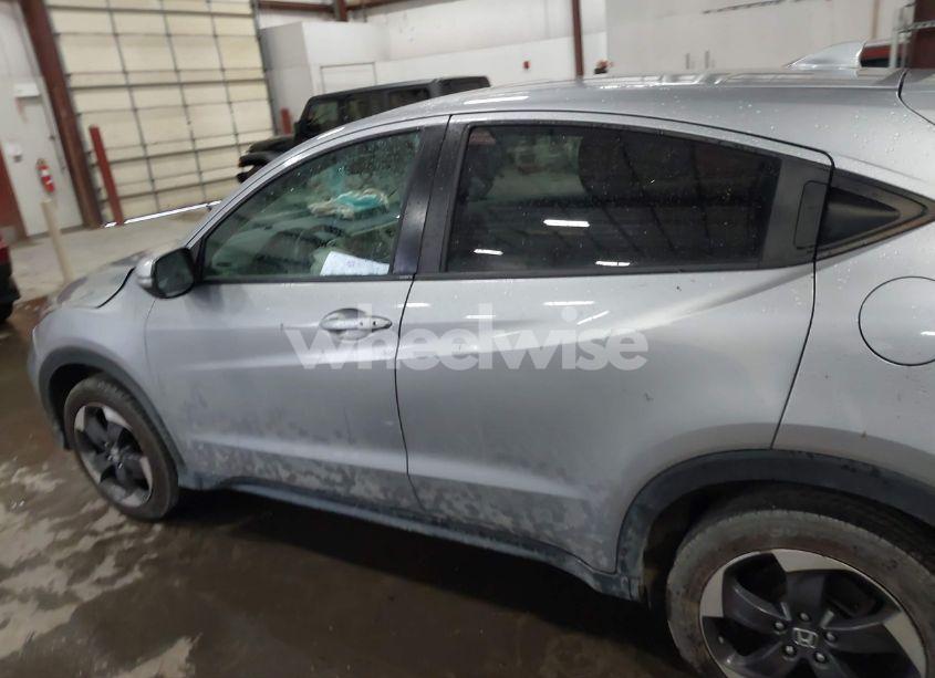 Photo 14 of 2018 Honda Hr-v EX (VIN 3CZRU6H51JG703452)