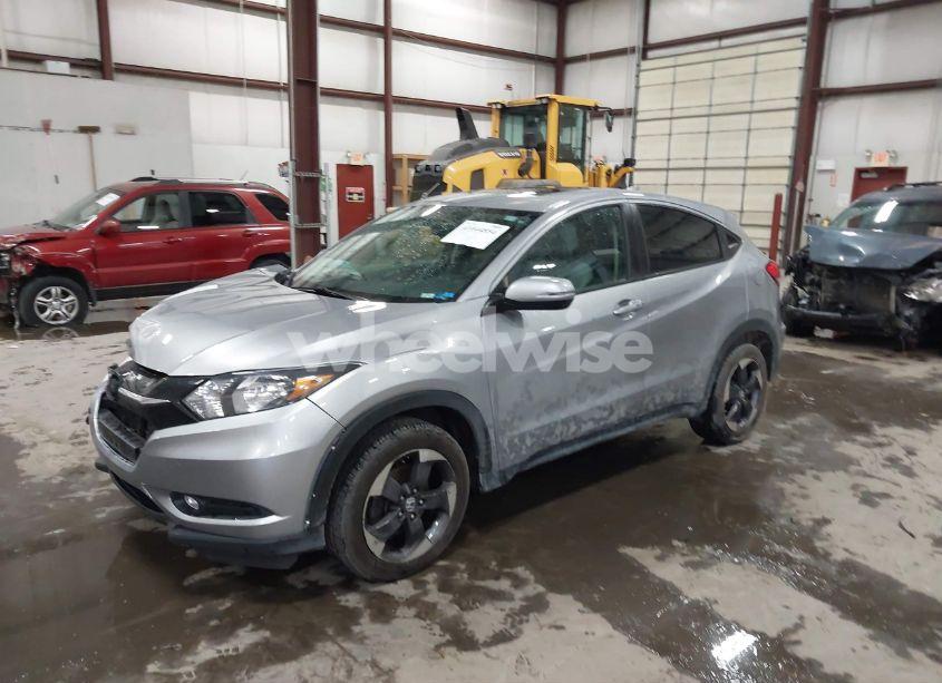 Photo 2 of 2018 Honda Hr-v EX (VIN 3CZRU6H51JG703452)