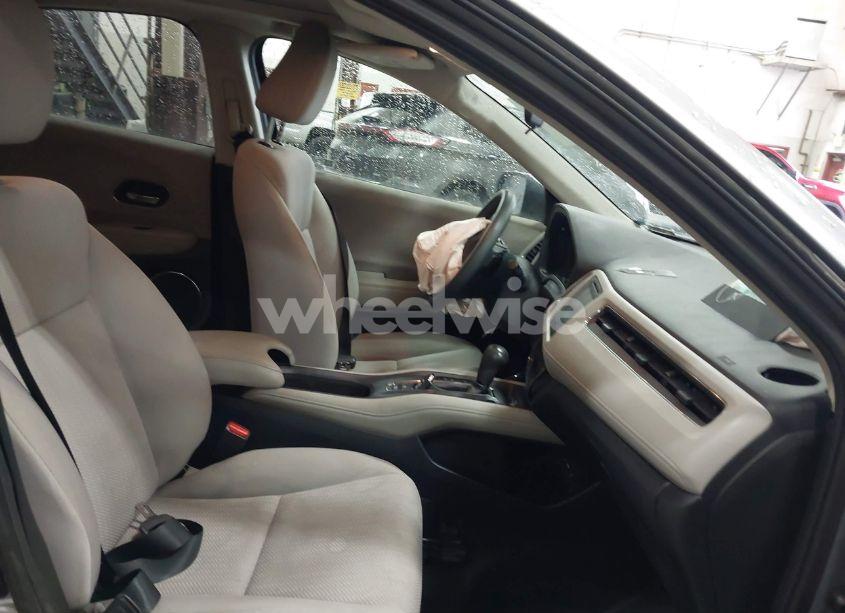 Photo 5 of 2018 Honda Hr-v EX (VIN 3CZRU6H51JG703452)