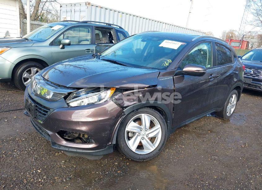 Photo 2 of 2019 Honda Hr-v EX (VIN 3CZRU6H51KM721646)