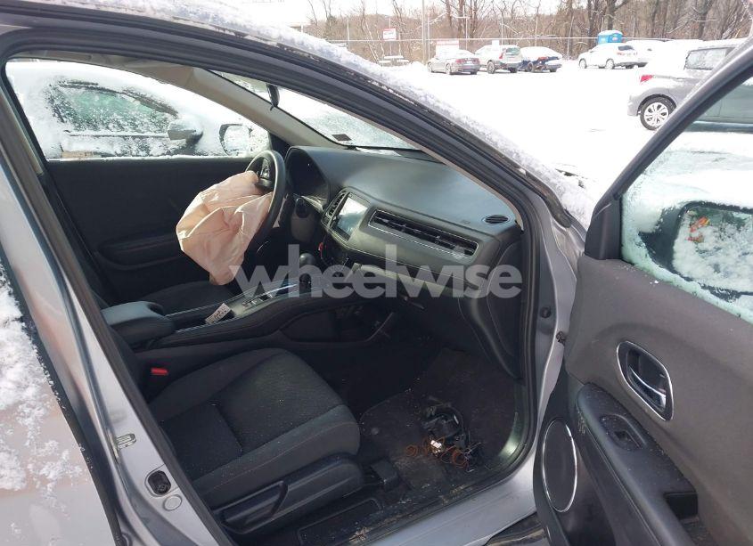 Photo 5 of 2019 Honda Hr-v EX (VIN 3CZRU6H51KM722974)