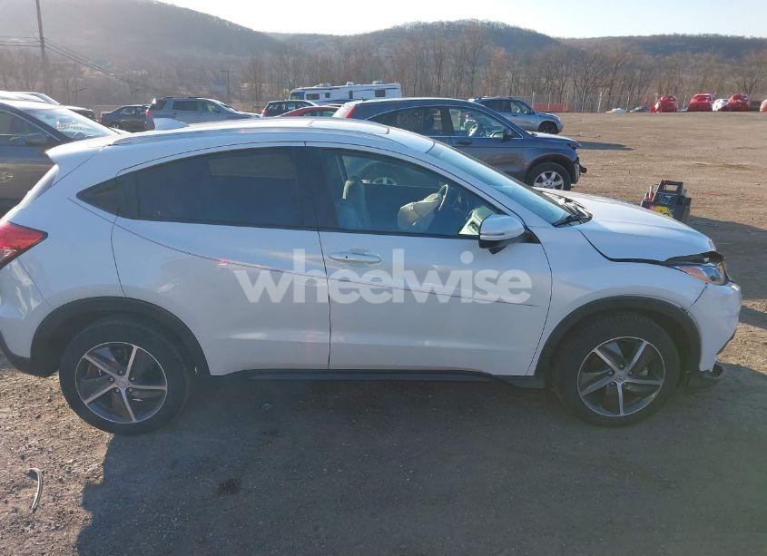 Photo 13 of 2022 Honda Hr-v AWD EX (VIN 3CZRU6H51NM717195)