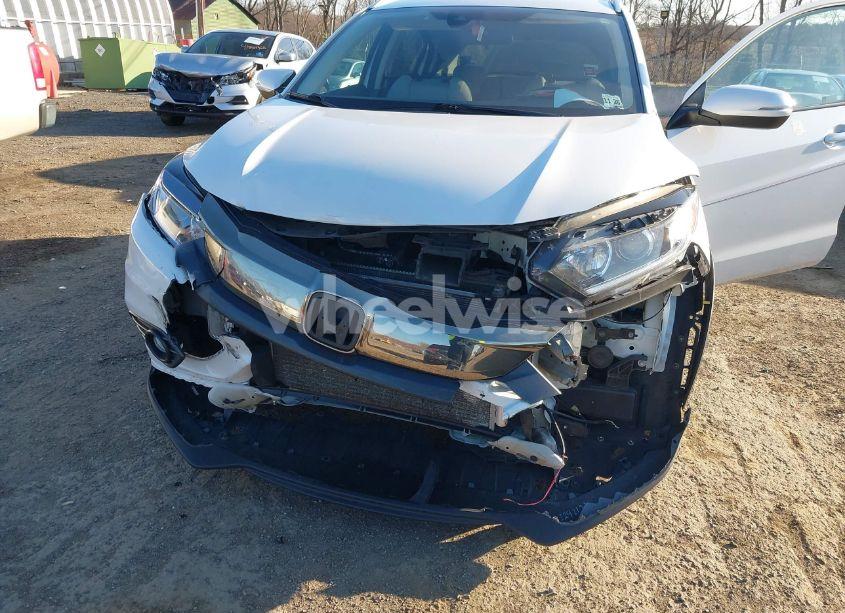 Photo 6 of 2022 Honda Hr-v AWD EX (VIN 3CZRU6H51NM717195)