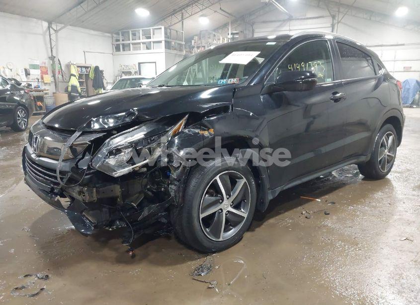 Photo 2 of 2022 Honda Hr-v AWD EX (VIN 3CZRU6H51NM734627)