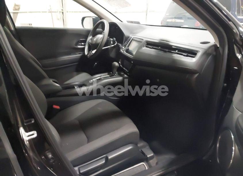 Photo 5 of 2022 Honda Hr-v AWD EX (VIN 3CZRU6H51NM734627)