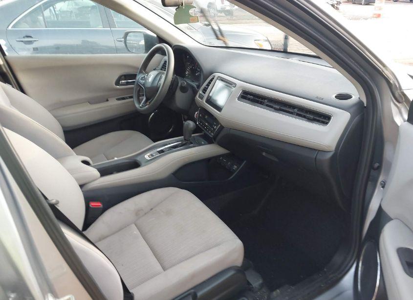 Photo 5 of 2018 Honda Hr-v EX (VIN 3CZRU6H52JG701564)