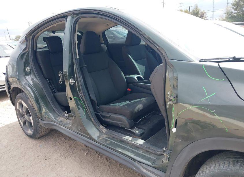 Photo 6 of 2018 Honda Hr-v EX (VIN 3CZRU6H52JG717828)