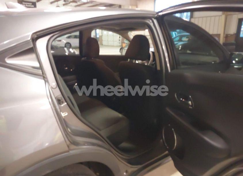 Photo 8 of 2018 Honda Hr-v EX (VIN 3CZRU6H52JM719550)