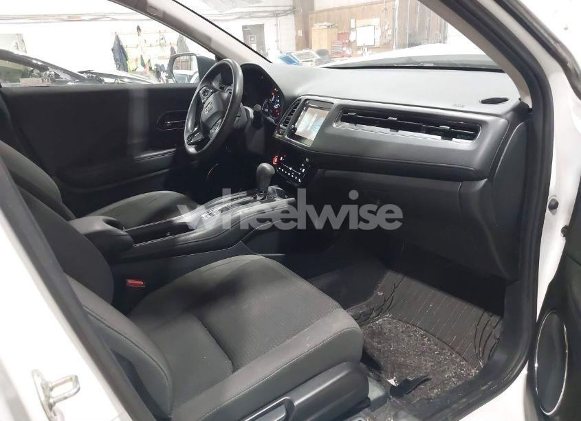 Photo 5 of 2019 Honda Hr-v EX (VIN 3CZRU6H52KM731487)