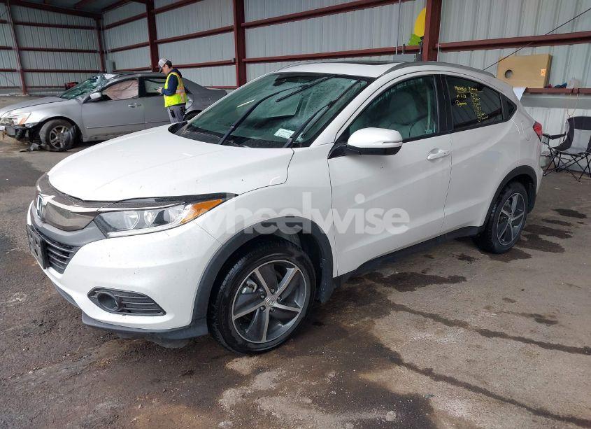 Photo 2 of 2022 Honda Hr-v AWD EX (VIN 3CZRU6H52NM763716)