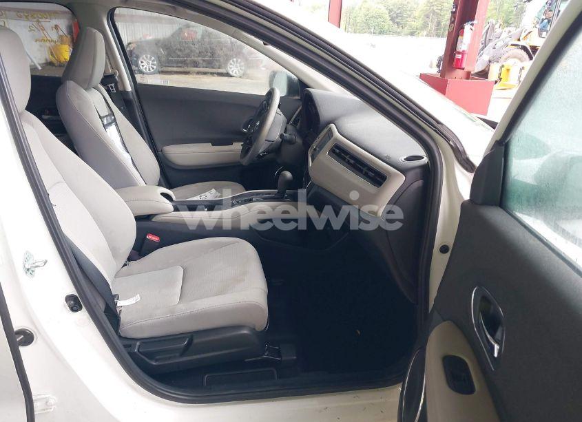 Photo 5 of 2022 Honda Hr-v AWD EX (VIN 3CZRU6H52NM763716)