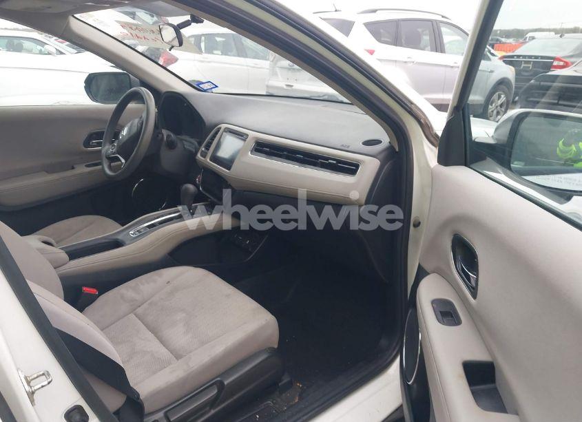 Photo 5 of 2016 Honda Hr-v EX (VIN 3CZRU6H53GM738715)